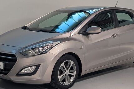 Hyundai i30 109.490 km 7.775 &euro; Ellerhoop bei Hamburg 25373
