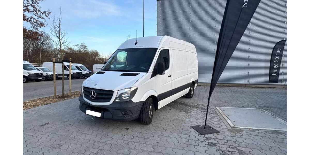 Mercedes-Benz Sprinter 181.330 km 16.390 &euro; Hamburg 22453