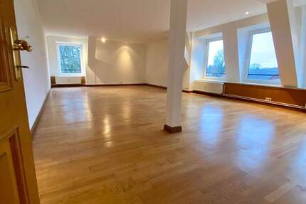 Großzügige 3-Zimmer-Wohnung im Ortskern von Bergstedt