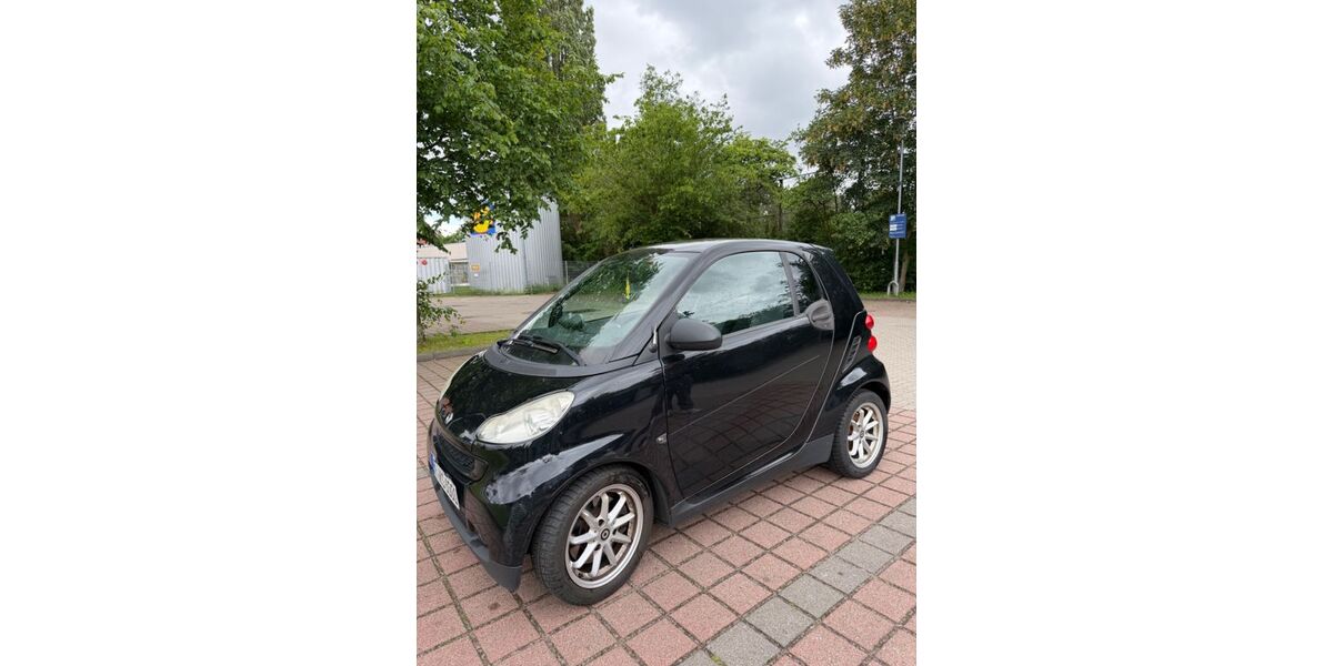 Smart ForTwo 156.432 km 3.000 &euro; Hamburg 22045