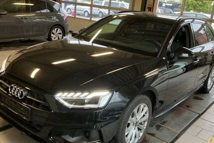 Audi A4 54.494 km 29.440 &euro; Hamburg 22419
