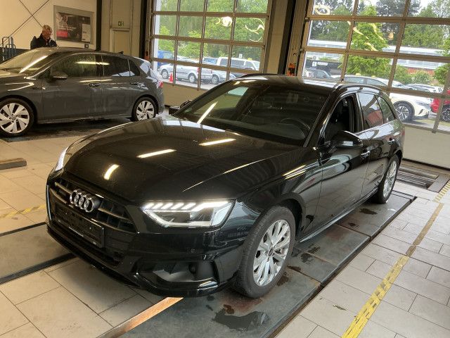 Audi A4 54.494 km 29.440 &euro; Hamburg 22419