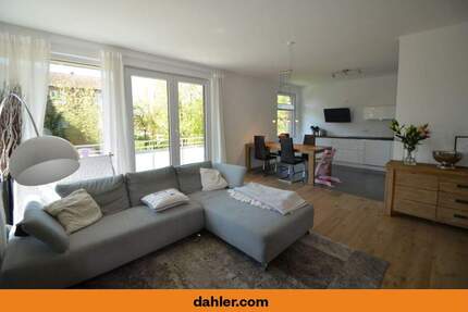 Wunschlos glücklich! Neuwertige 3-Zimmer-Wohnung mit Einbauküche und Fahrstuhl 3 zimmer