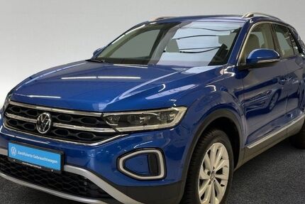 VW T-Roc 9.278 km 29.888 € Hamburg 22761