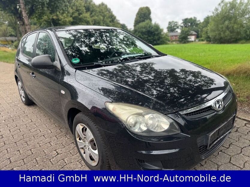 i30