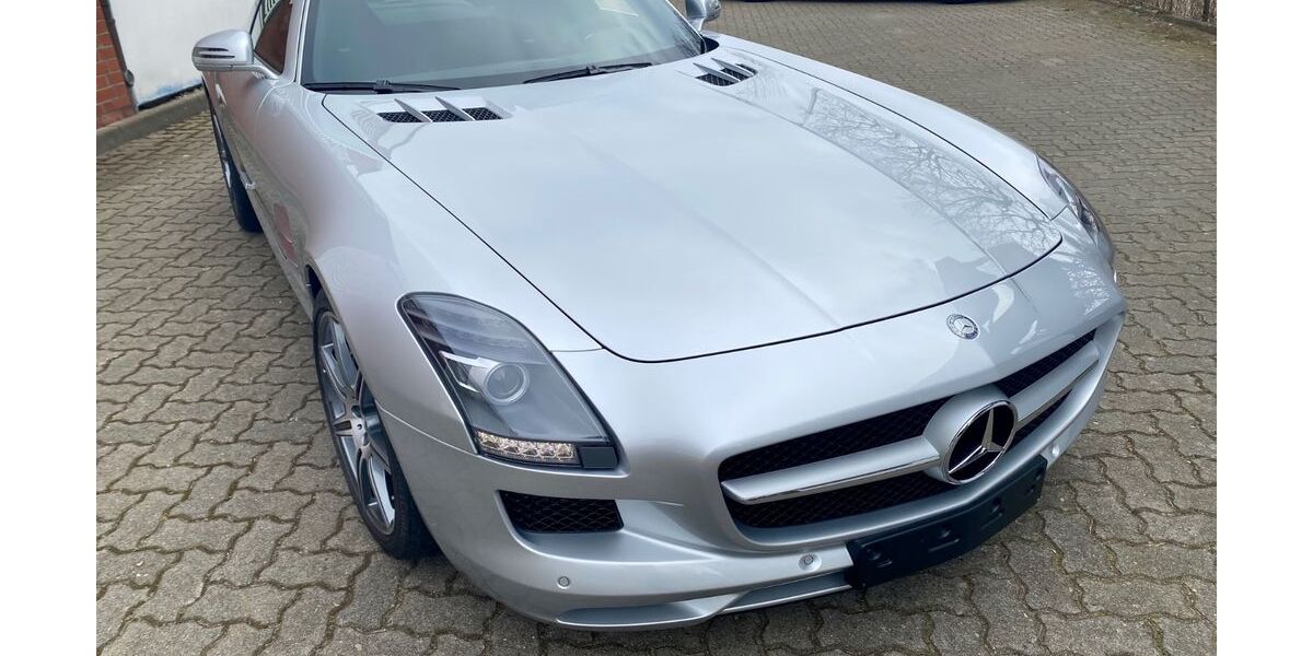 Mercedes-Benz SLS AMG 2.900 km 360.000 &euro; Hamburg 22587