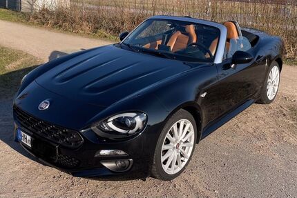 Fiat 124 Spider 45.600 km 17.400 &euro; Hamburg 22457