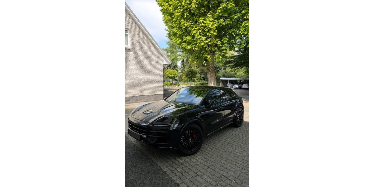 Porsche Cayenne 22.000 km 136.500 &euro; Hamburg 22307