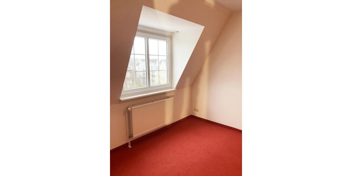 Dachgeschoßwohnung Hamburg Eppendorf - 3.5 Zimmer, 97 m&sup2;, 850.000&euro; | Angebot:26577648