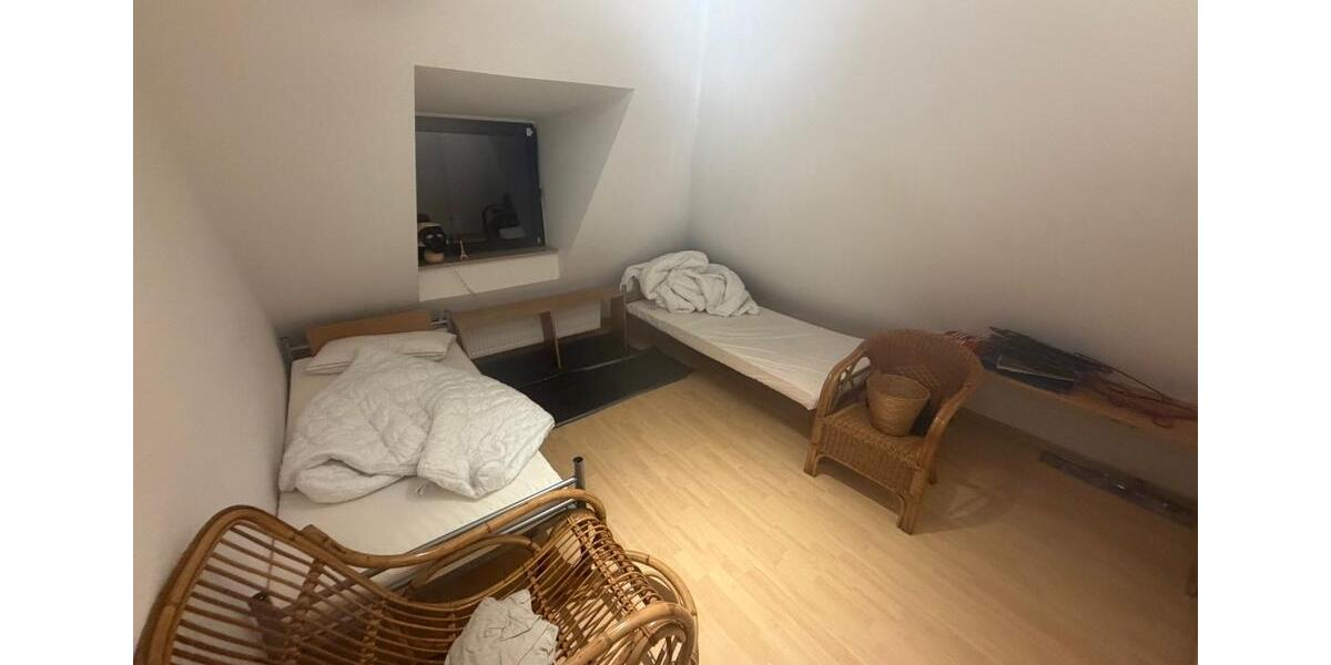 Etagenwohnung Hamburg Hamburg-Mitte - 11 Zimmer, 210 m&sup2;, 9.000&euro; | Angebot:26532868