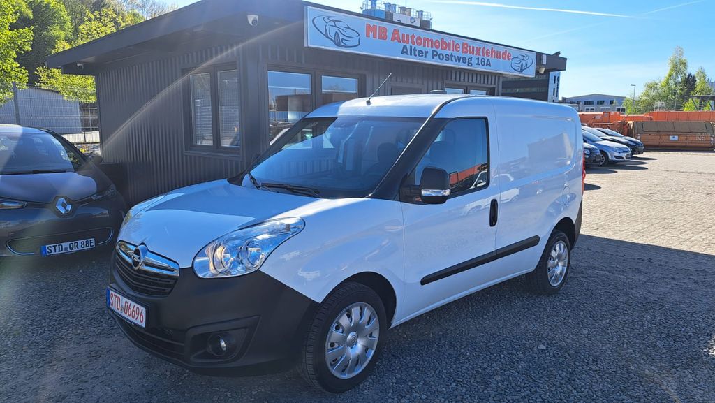 Opel Combo 69.000 km 7.999 &euro; Buxtehude 21614