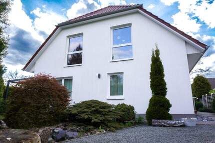 Modernes Einfamilienhaus mit Einliegerwohnung & Terrasse in ruhiger Lage von Neuengamme 6 zimmer