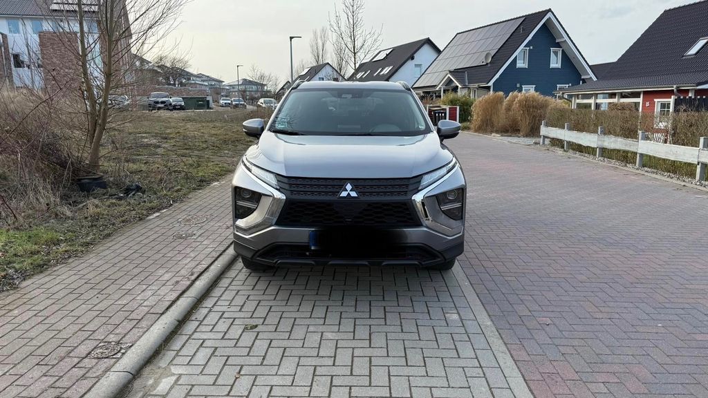 Mitsubishi Eclipse Cross 73.000 km 15.490 &euro; Hamburg 22043