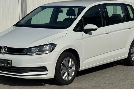 VW Touran 149.050 km 12.300 &euro; Hamburg 22149