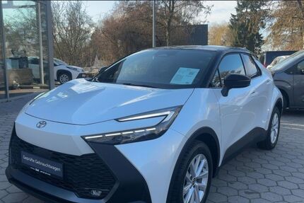Toyota C-HR 8.506 km 29.900 &euro; Hamburg 21079