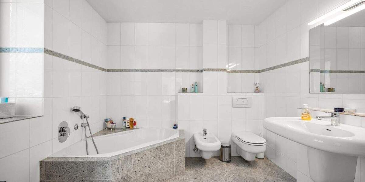 Etagenwohnung Hamburg Volksdorf - 4 Zimmer, 272 m&sup2;, 1.190.000&euro; | Angebot:25732027