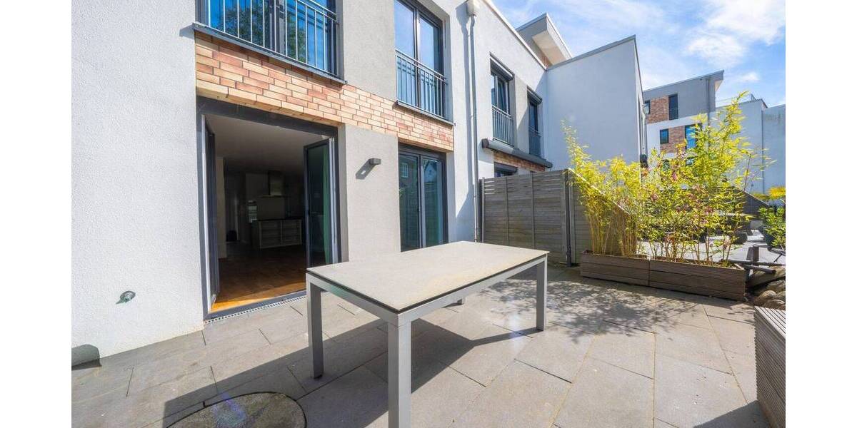 Reihenmittelhaus Hamburg Niendorf - 6 Zimmer, 140 m&sup2;, 899.000&euro; | Angebot:26657368
