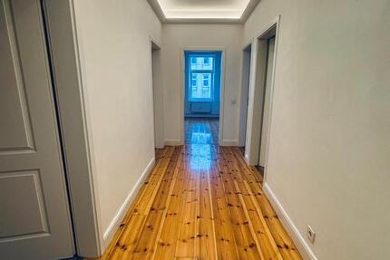 Wohnung Hamburg Altstadt - 3 Zimmer, 95 m&sup2;, 2.400&euro; | Angebot:25550992