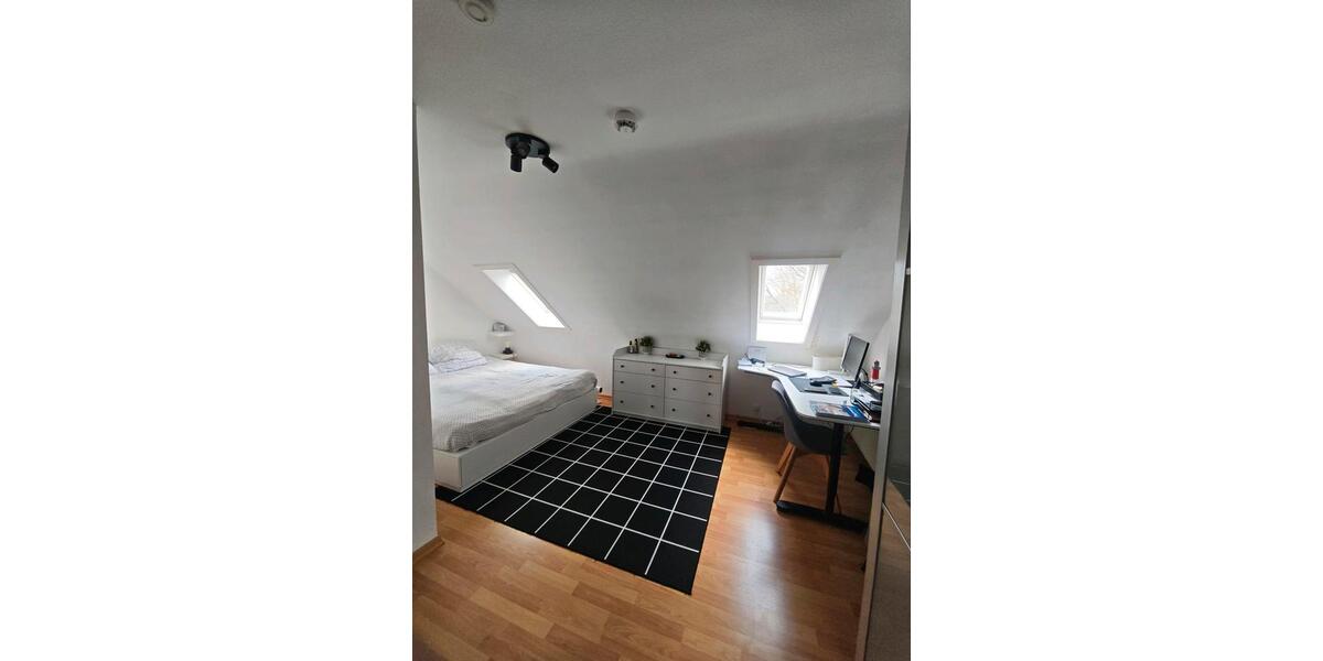 Dachgeschoßwohnung Stapelfeld - 3 Zimmer, 71 m&sup2;, 299.000&euro; | Angebot:24868233