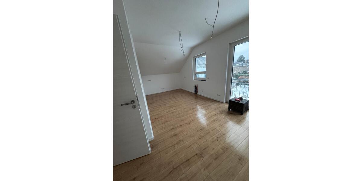 Dachgeschoßwohnung Hamburg Harburg - 3 Zimmer, 67 m&sup2;, 1.650&euro; | Angebot:24688037