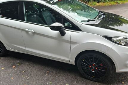 Ford Fiesta 140.000 km 6.450 € Hamburg 22119