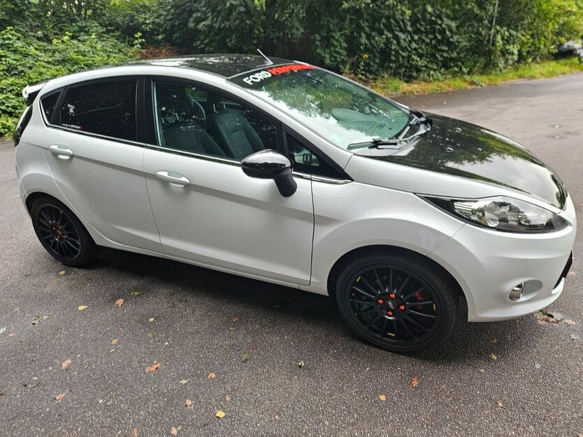 Ford Fiesta 140.000 km 6.450 € Hamburg 22119