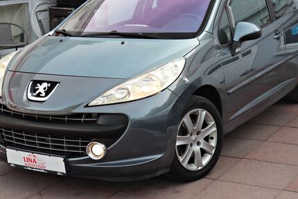 Peugeot 207 159.000 km 1.990 € Hamburg 22179