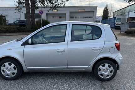 Toyota Yaris 89.804 km 2.590 &euro; Barsbüttel 22885