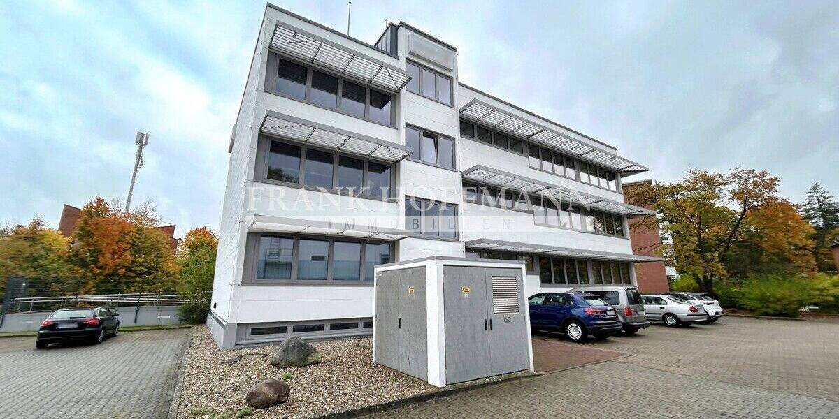 Flexible Bürofläche mit Stellplätzen und Keller in Quickborn zimmer