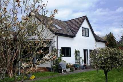 Haus Hamburg Schnelsen - 3 Zimmer, 130 m&sup2;, 690.000&euro; | Angebot:26270121