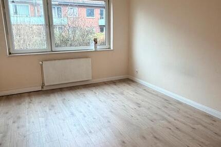 Wohnung Hamburg Schnelsen - 1 Zimmer, 16 m&sup2;, 695&euro; | Angebot:26179022