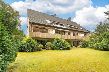 Zentrale Lage in Hummelsbüttel - Helle Eigentumswohnung mit Tiefgaragenstellplatz 3 zimmer