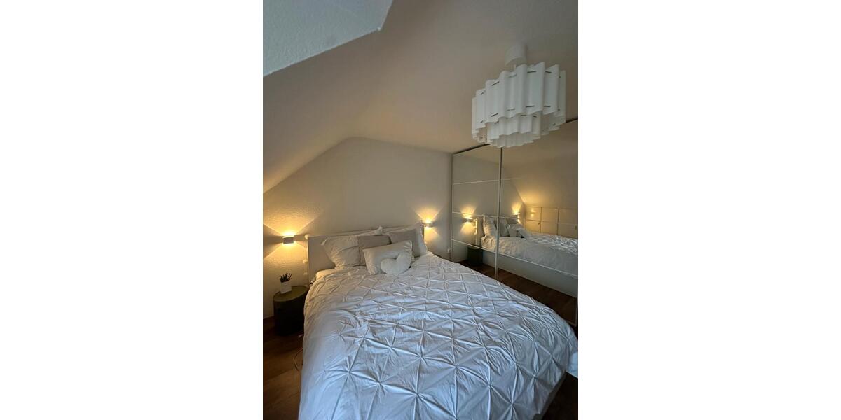 Dachgeschoßwohnung Hamburg Hoheluft-West - 2 Zimmer, 40 m&sup2;, 750&euro; | Angebot:25284511