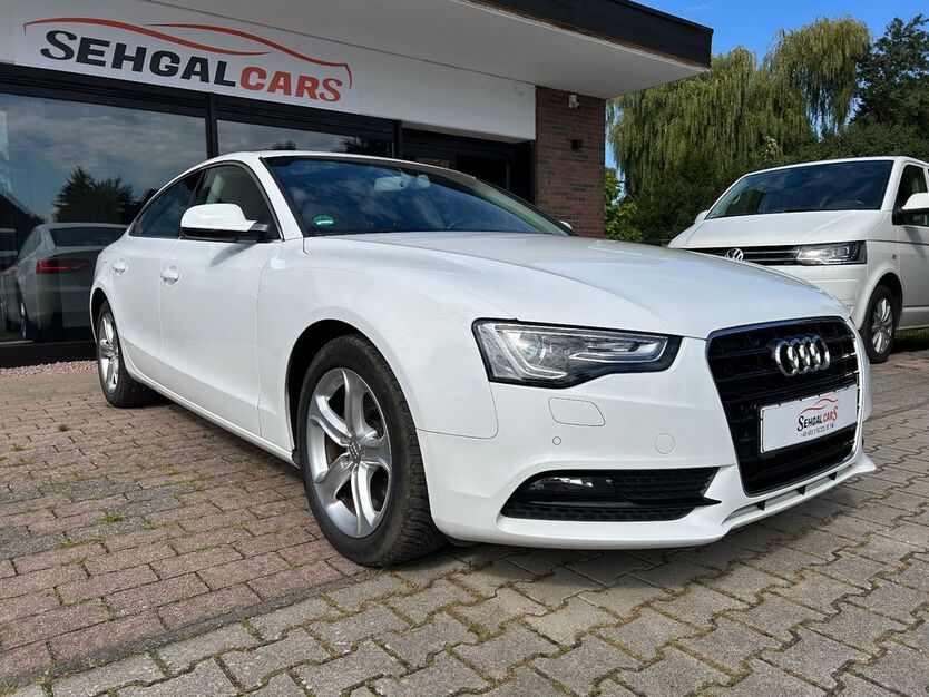 Audi A5 160.000 km 13.850 € Drage 21423