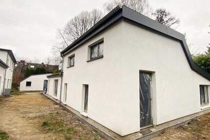 Courtagefrei! Doppelhaushälfte 1 zimmer