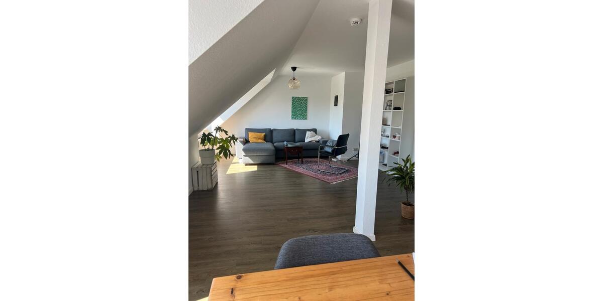 Dachgeschoßwohnung Hamburg Wandsbek - 2 Zimmer, 63 m&sup2;, 1.000&euro; | Angebot:26255370