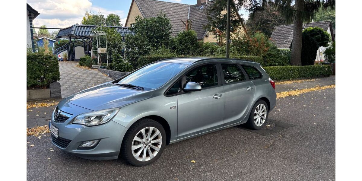 Opel Astra 195.000 km 5.100 &euro; hamburg 20457