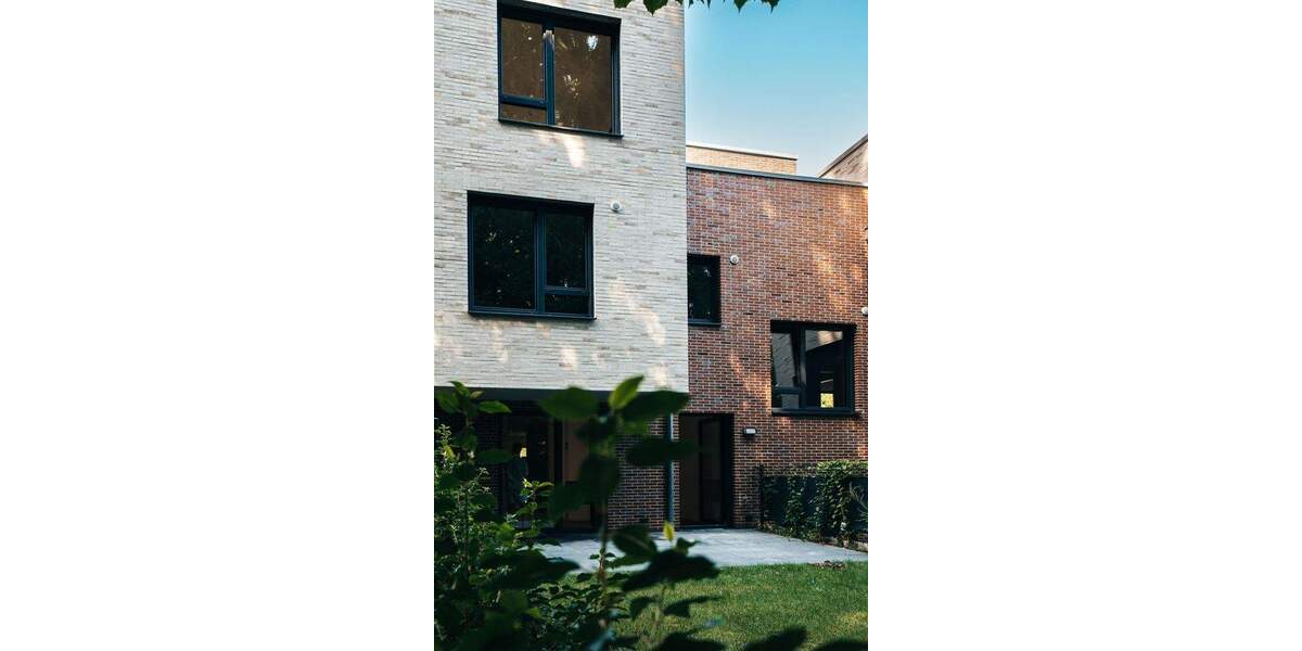 Reihenmittelhaus Hamburg Blankenese - 6 Zimmer, 202 m&sup2;, 1.480.000&euro; | Angebot:25865164