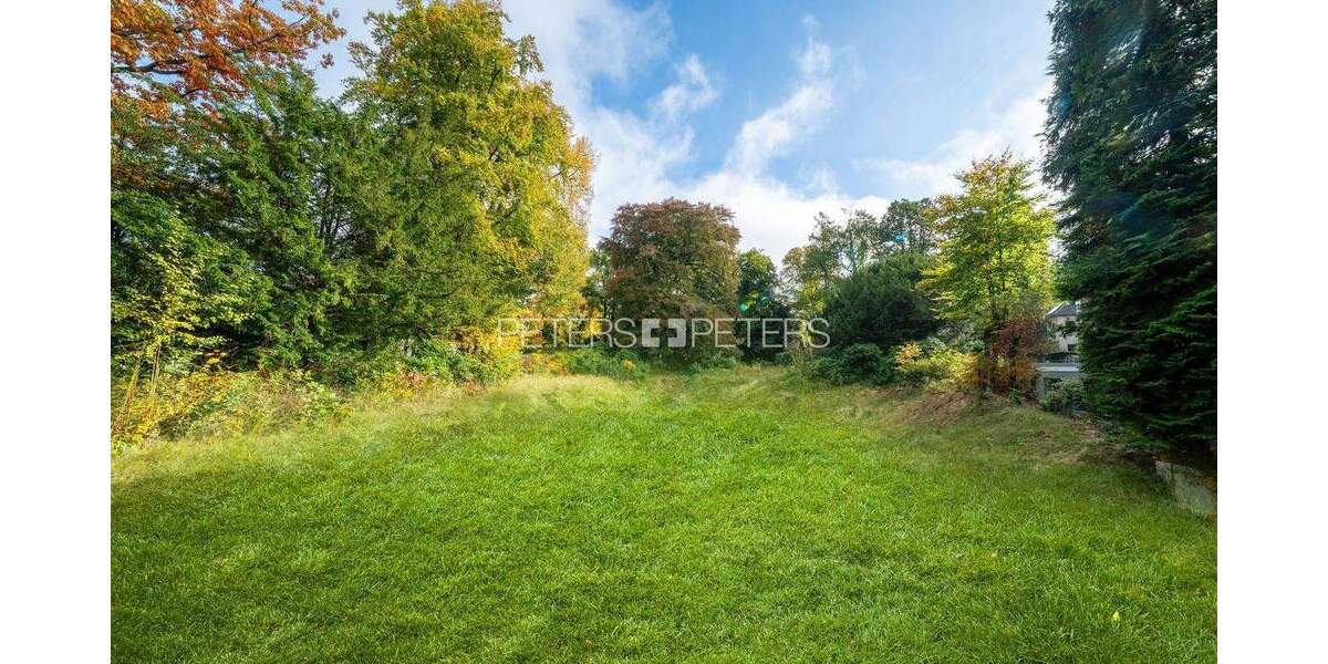 + Exklusives Grundstück: Zeitlose Architektur trifft moderne Wohnkultur + 8 zimmer