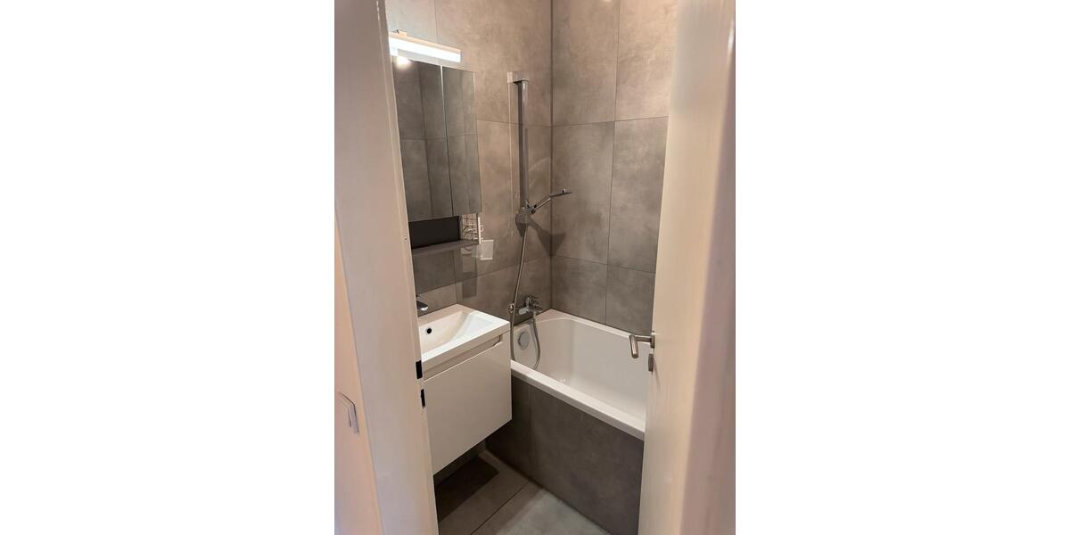 Etagenwohnung Hamburg Wandsbek - 3 Zimmer, 65 m&sup2;, 1.300&euro; | Angebot:26353998