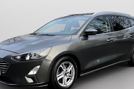 Ford Focus 52.011 km 16.285 &euro; Hamburg 22045