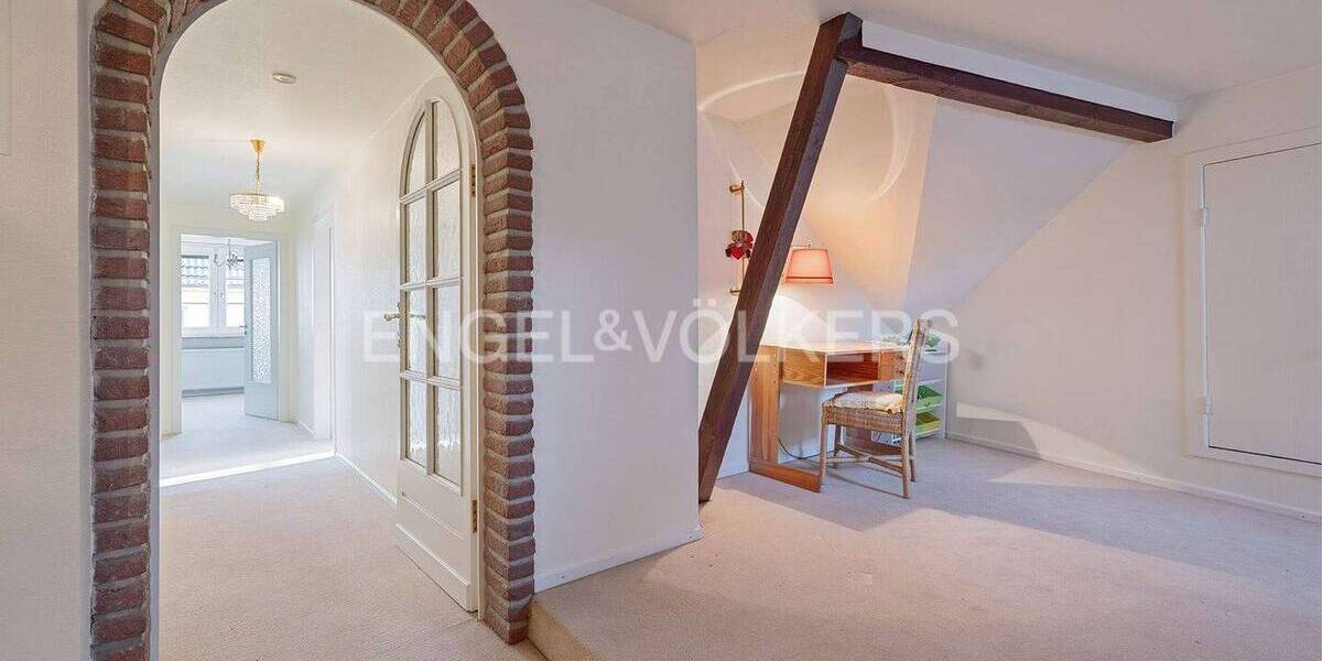 Einfamilienhaus Norderstedt Garstedt - 6 Zimmer, 253 m&sup2;, 950.000&euro; | Angebot:26346985