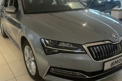 Skoda Superb 43.500 km 25.980 € Hamburg 20537
