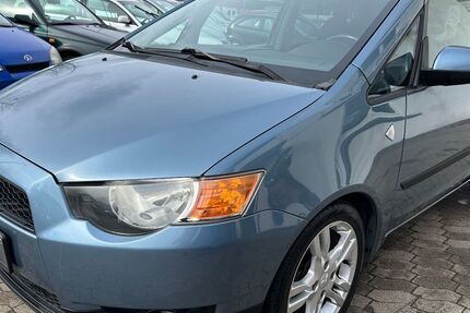 Mitsubishi Colt 92.000 km 5.990 &euro; Hamburg 20537
