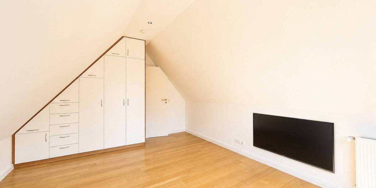Einfamilienhaus Pinneberg - 1 Zimmer, 336 m&sup2;, 1.250.000&euro; | Angebot:26818465