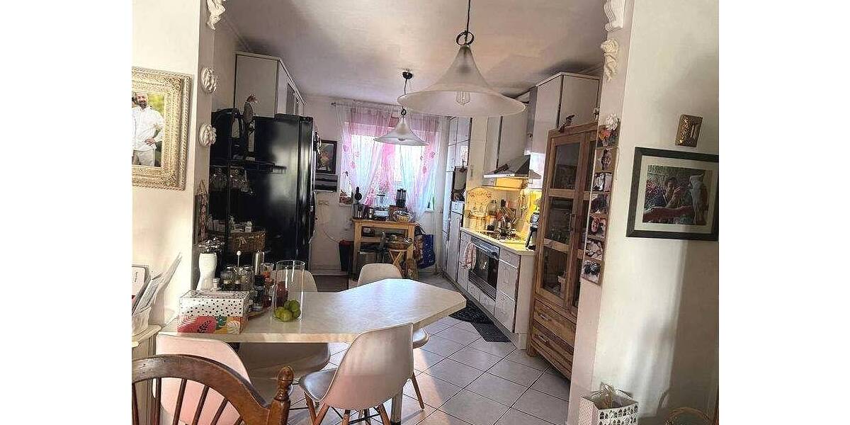 Reihenmittelhaus Hamburg Schnelsen - 6 Zimmer, 150 m&sup2;, 3.500&euro; | Angebot:25985928