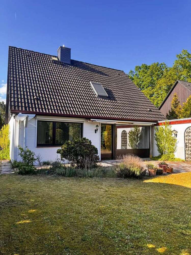 Haus zum Mieten in Norderstedt 2.350 € 135 m²