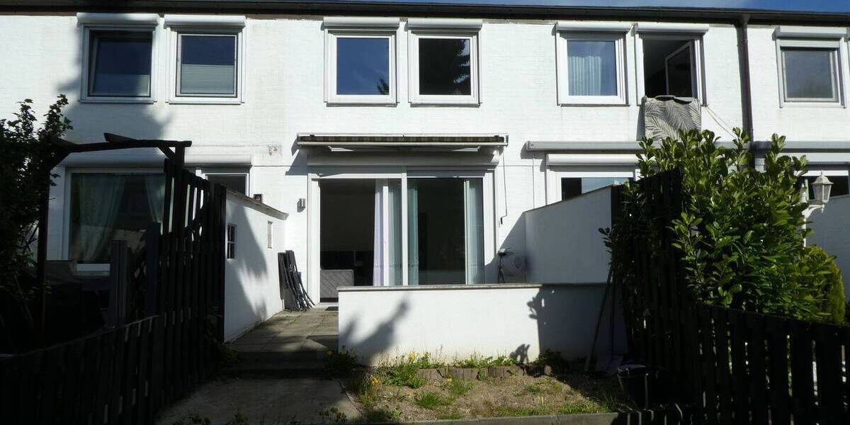 Reihenmittelhaus Hamburg Farmsen-Berne - 3 Zimmer, 99 m&sup2;, 475.000&euro; | Angebot:26376812