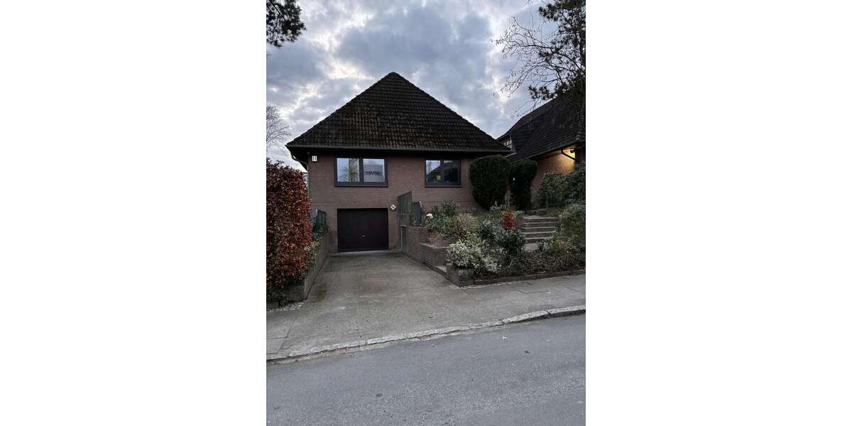 Haus zum Mieten in Rellingen 3.100 € 180 m² 7 zimmer