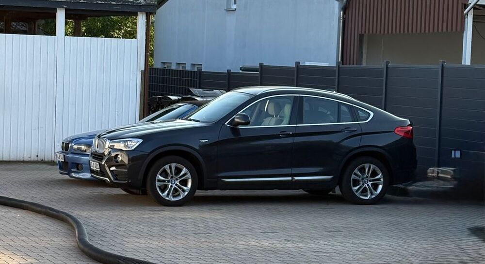 X4